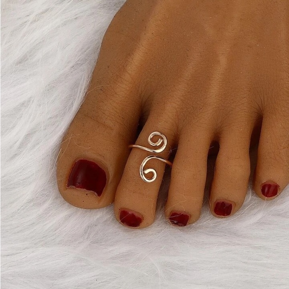 Gold Toe Ring